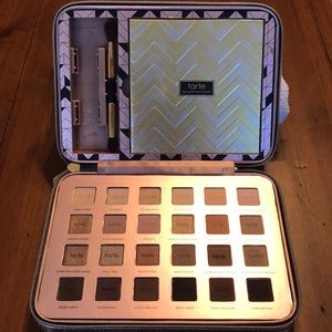 Tarte holiday palette